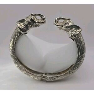Silver Two Kissing ELEPHANT Heads Clamper Hinged Bracelet (SKU# 1923) BEAUTIFUL!